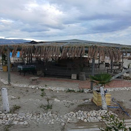 Zulu Beach Tenda Вльора Екстер'єр фото