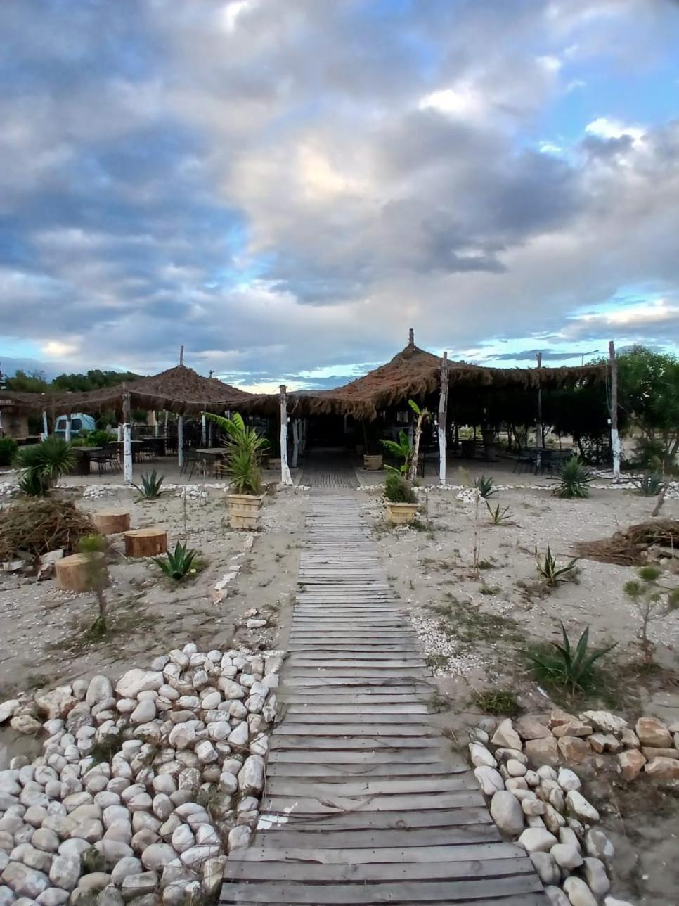 Zulu Beach Tenda Вльора Екстер'єр фото